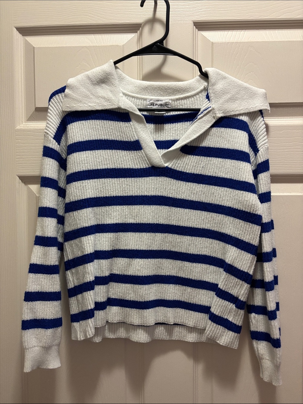 Small White & Blue Striped V-Neck Collared Sweater